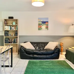  Appartement : T2 Avec Jardin, Parking Et Climatisation